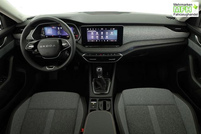 Skoda Octavia Combi 1.5 TSI 110 kW Selection Selection, AHK, LED, Side, ACC, Kamera, Winter, 17-Zoll 
