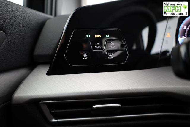 Volkswagen Golf Variant 1.5 eTSI 110 kW Life VIII DSG Life, easyOpen, Kamera, LED, Side, 3 J.-Garantie 