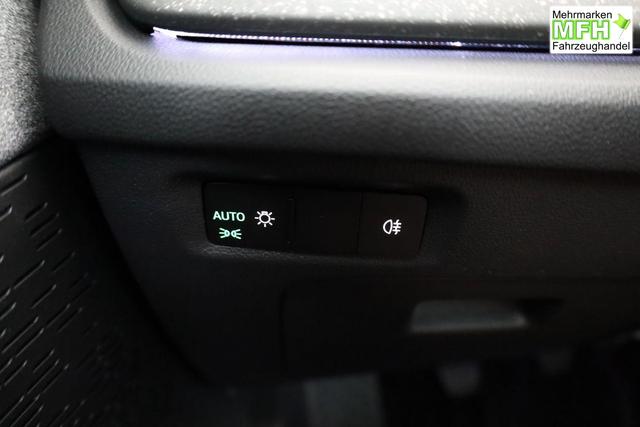 Skoda Octavia Combi 1.5 TSI 110 kW Selection Selection, LED, Side, ACC, Kamera, Winter, 17-Zoll 