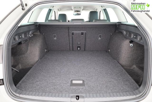 Skoda Octavia Combi 1.5 TSI 110 kW Selection Selection, LED, Side, ACC, Kamera, Winter, 17-Zoll 