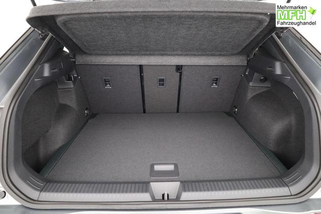 Volkswagen T-Roc 1.5 eTSI 110 kW R-Line DSG Black, neues Modell, 19-Zoll, Winter, sofort 