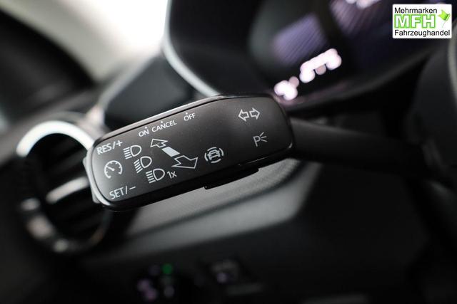Skoda Fabia Selection 1.0 TSI Selection, AHK, Tempomat, Ladeboden, Park, SmartLink, 4-J Garantie 
