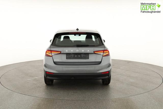 Skoda Fabia Selection 1.0 TSI Selection, AHK, Tempomat, Ladeboden, Park, SmartLink, 4-J Garantie 