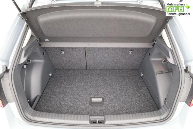 Skoda Fabia Selection 1.0 TSI Selection, AHK, Tempomat, Ladeboden, Park, SmartLink, 4-J Garantie 