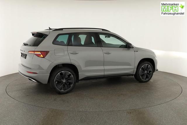 Skoda Karoq Sportline 1.5 TSI DSG Sportline, Pano, AHK, Navi, CANTON, Matrix, AreaView, Side, el. Klappe, FS-beheizbar, 5 J.-Garantie 