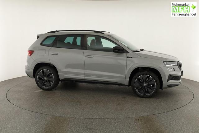 Skoda Karoq Sportline 1.5 TSI DSG Sportline, Pano, AHK, Navi, CANTON, Matrix, AreaView, Side, el. Klappe, FS-beheizbar, 5 J.-Garantie 