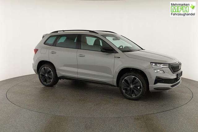 Skoda Karoq Sportline 1.5 TSI DSG Sportline, Pano, AHK, Navi, CANTON, Matrix, AreaView, Side, el. Klappe, FS-beheizbar, 5 J.-Garantie 