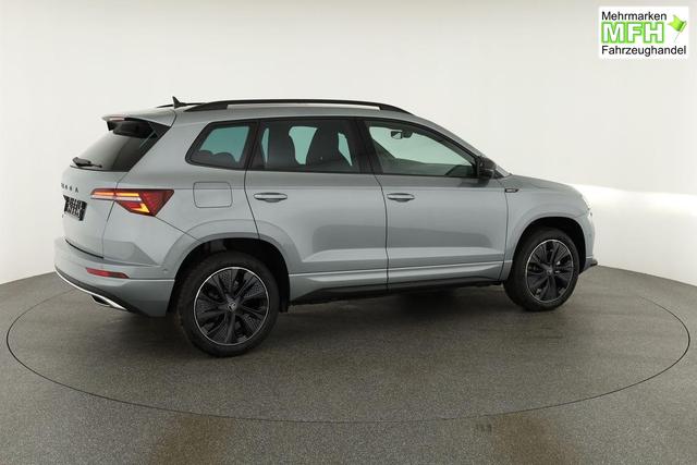 Skoda Karoq Sportline 1.5 TSI DSG Sportline, Pano, AHK, Navi, CANTON, Matrix, AreaView, Side, Kamera, el. Klappe, FS-beheizbar, 5 J.-Garantie 