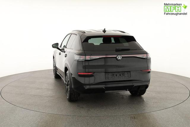 Volkswagen T-Roc 1.5 eTSI 110 kW R-Line DSG Black, AHK, IQ.Light, Kamera, el. Klappe, 19-Zoll 