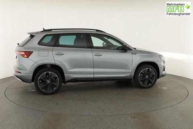 Skoda Karoq Sportline 1.5 TSI DSG Sportline, AHK, Navi, CANTON, Matrix, AreaView, Side, Kamera, el. Klappe, FS-beheizbar, 5 J.-Garantie 