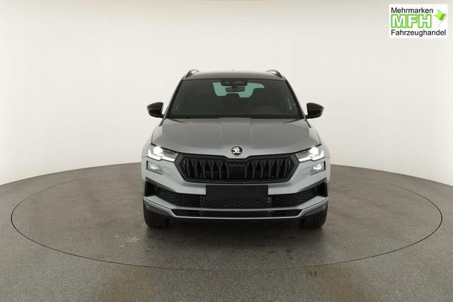 Skoda Karoq Sportline 1.5 TSI DSG Sportline, AHK, Navi, CANTON, Matrix, AreaView, Side, Kamera, el. Klappe, FS-beheizbar, 5 J.-Garantie 