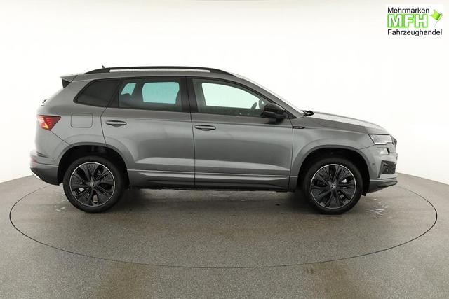Skoda Karoq Sportline 1.5 TSI DSG Sportline, AHK, Navi, CANTON, Matrix, AreaView, Side, Kamera, el. Klappe, FS-beheizbar, 5 J.-Garantie 