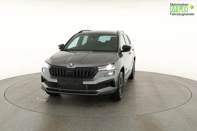 Skoda Karoq Sportline 1.5 TSI DSG Sportline, AHK, Navi, CANTON, Matrix, AreaView, Side, Kamera, el. Klappe, FS-beheizbar, 5 J.-Garantie 