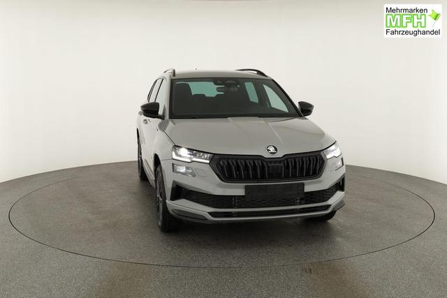 Skoda Karoq Sportline 1.5 TSI DSG Sportline, AHK, Navi, CANTON, Matrix, AreaView, Side, Kamera, el. Klappe, FS-beheizbar, 5 J.-Garantie 