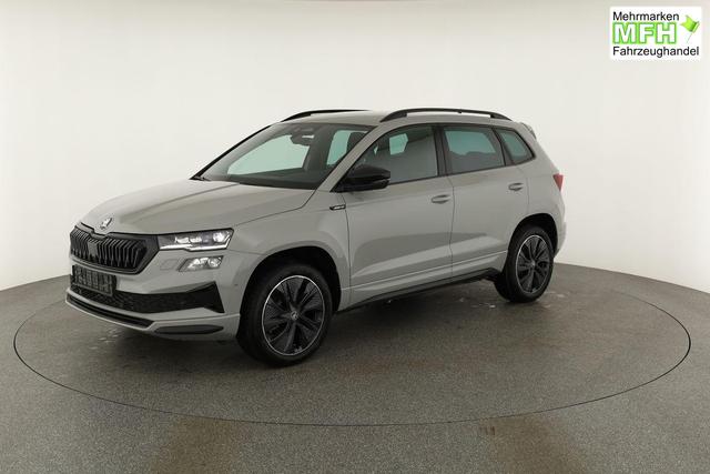 Skoda Karoq Sportline 1.5 TSI DSG Sportline, AHK, Navi, CANTON, Matrix, AreaView, Side, Kamera, el. Klappe, FS-beheizbar, 5 J.-Garantie 