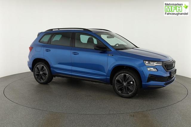 Skoda Karoq Sportline 1.5 TSI DSG Sportline, Pano, AHK, Navi, CANTON, Matrix, AreaView, Side, el. Klappe, FS-beheizbar, 5 J.-Garantie 