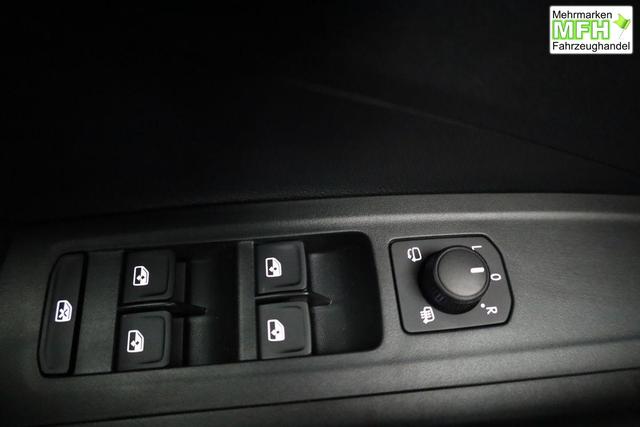 Skoda Fabia Monte Carlo 1.5 TSI DSG Carlo, Ladeboden, LED, Kamera, App-Connect, 17-Zoll 