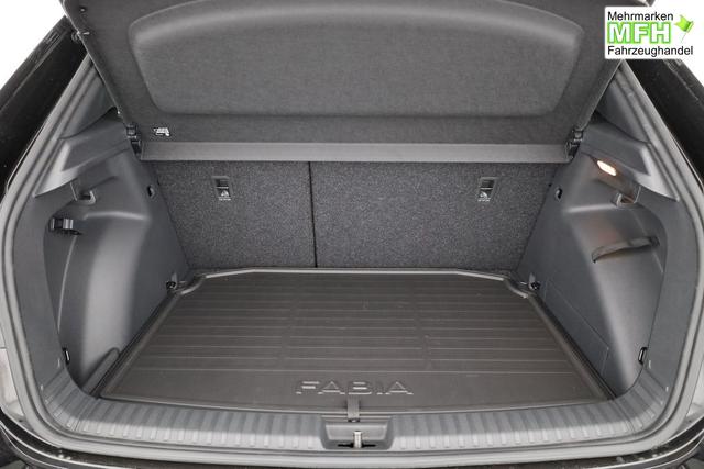 Skoda Fabia Monte Carlo 1.5 TSI DSG Carlo, Ladeboden, LED, Kamera, App-Connect, 17-Zoll 