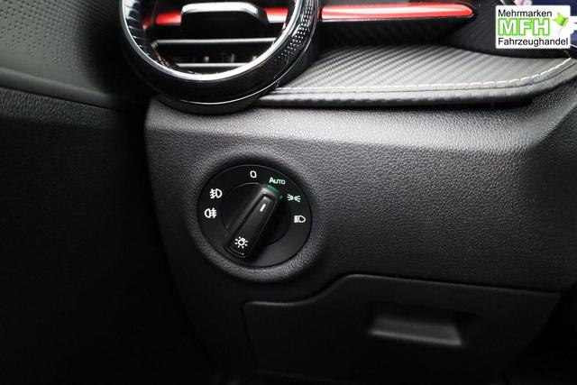 Skoda Fabia Monte Carlo 1.5 TSI DSG Carlo, Ladeboden, LED, Kamera, App-Connect, 17-Zoll 