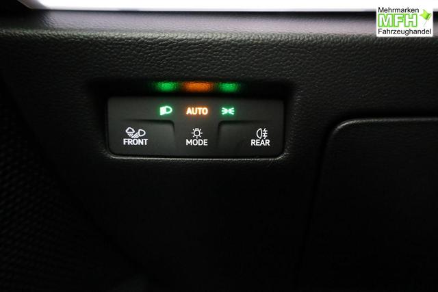 Volkswagen Passat Variant 2.0 TDI 142 kW 4Motion R-Line DSG 4M Black, Pano, AHK, Navi, IQ.Light, Side, Kamera, el. Klappe, 19-Zoll, 5 J.-Garantie 