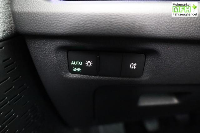 Skoda Octavia Combi 1.5 TSI 110 kW Selection Selection, LED, Side, ACC, Kamera, 17-Zoll 