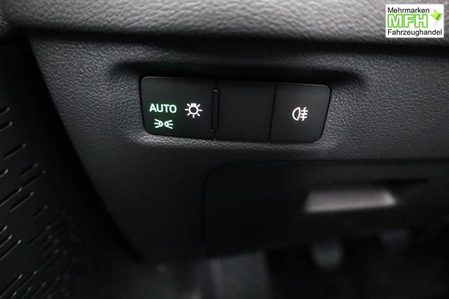 Skoda Octavia Combi 1.5 TSI 110 kW Selection Selection, AHK, LED, Side, ACC, Kamera, 17-Zoll 