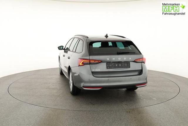 Skoda Octavia Combi 1.5 TSI 110 kW Selection Selection, AHK, LED, Side, ACC, Kamera, 17-Zoll 