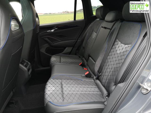 Volkswagen Tiguan 2.0 TDI 110 kW R-Line DSG Head Up Black 360 AHK 