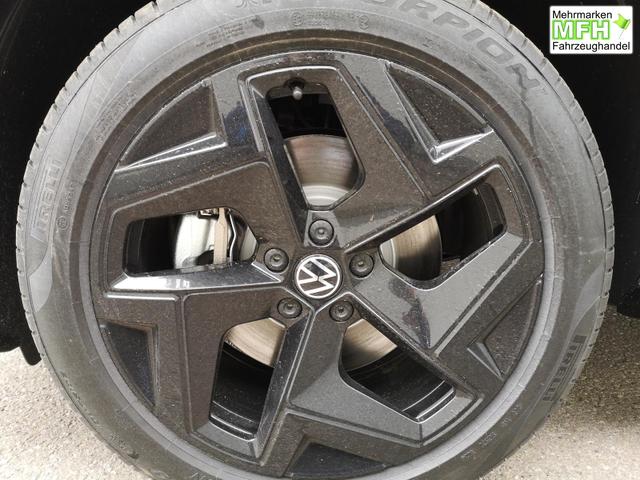 Volkswagen Tiguan 2.0 TDI 110 kW R-Line DSG Head Up Black 360 AHK 