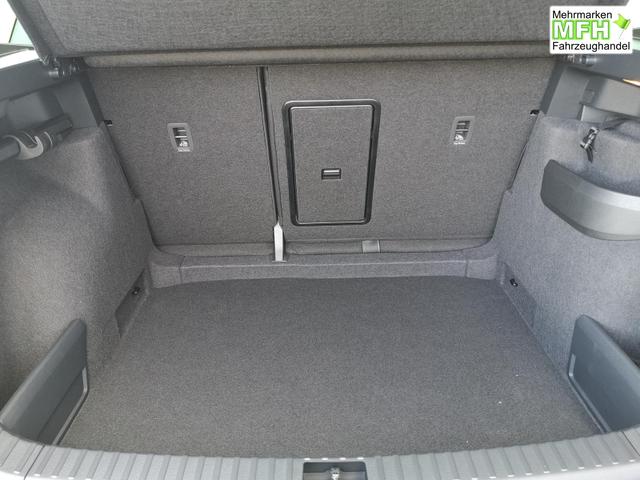 Skoda Karoq Selection 2.0 TDI DSG 4x4 GV5 AHK 18 Ladeb 