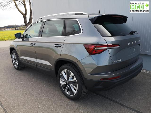 Skoda Karoq Selection 2.0 TDI DSG 4x4 GV5 AHK 18 Ladeb 