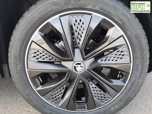 Skoda Karoq Sportline 2.0TDI DSG 4x4 AHK Matrix Navi ACC 