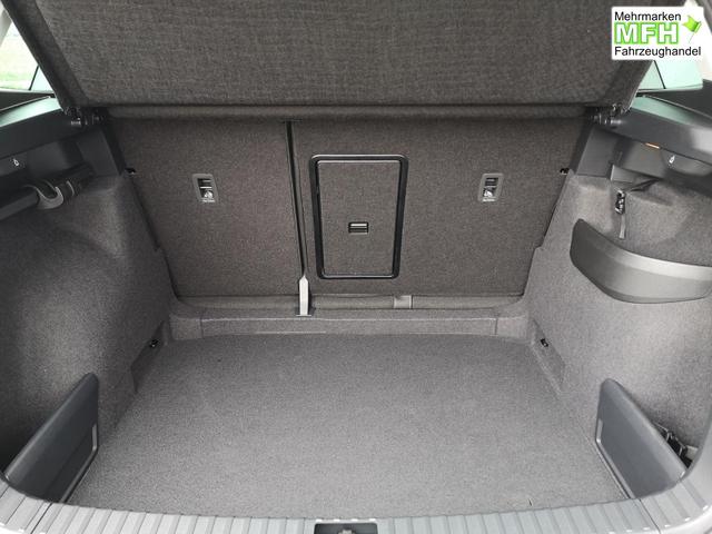 Skoda Karoq Selection 2.0 TDI DSG GV5 AHK 17 