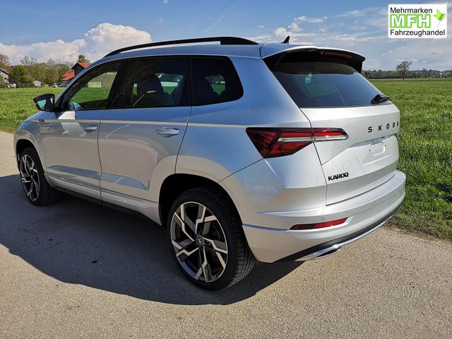 Skoda Karoq Sportline 2.0TDI DSG 4x4 AHK Matrix Leder 19 Zoll 