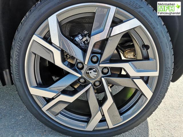 Skoda Karoq Sportline 2.0TDI DSG 4x4 AHK Matrix Pano Sound Leder 19 Zoll 