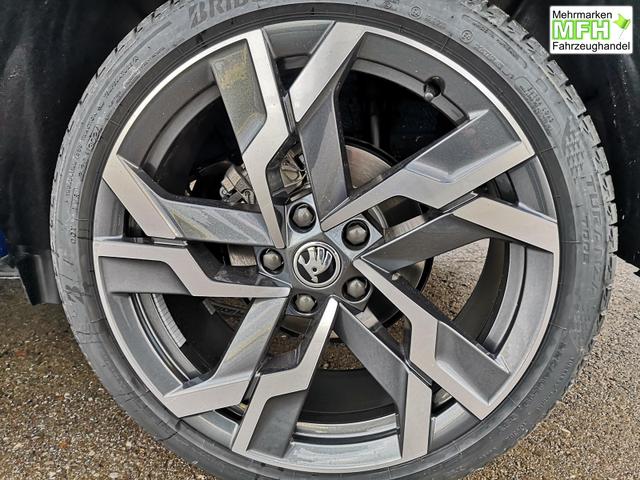 Skoda Karoq Sportline 2.0TDI DSG 4x4 AHK Matrix Leder 19 Zoll 