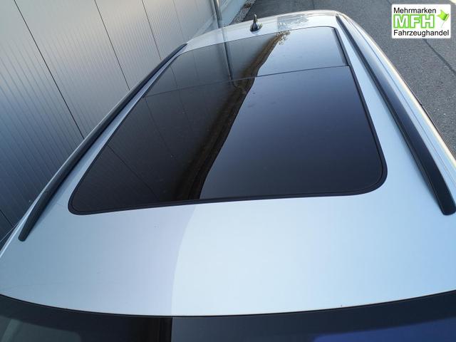 Skoda Octavia Combi 2.0 TSI 195 kW RS Kombi 2.0TSI Pano Matrix Area AHK Sound GV5 