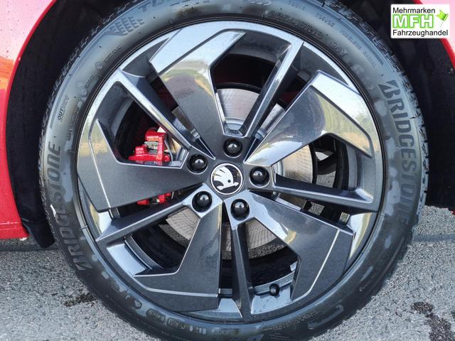 Skoda Octavia Combi 2.0 TSI 195 kW RS Kombi ABT 2.0TSI Pano Matrix Area AHK Sound GV5 