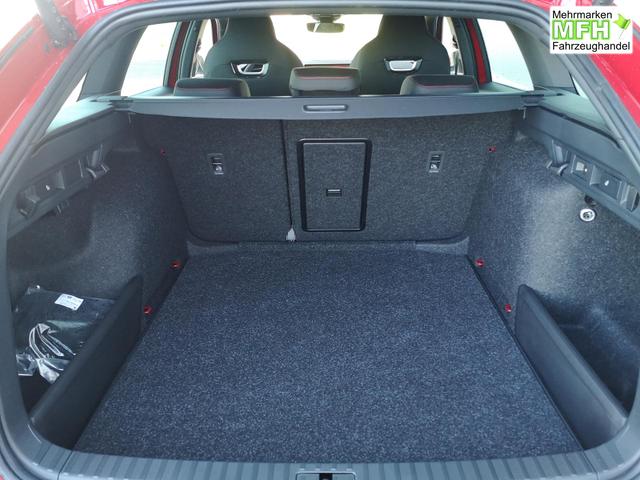 Skoda Octavia Combi 2.0 TSI 195 kW RS Kombi ABT 2.0TSI Pano Matrix Area AHK Sound GV5 