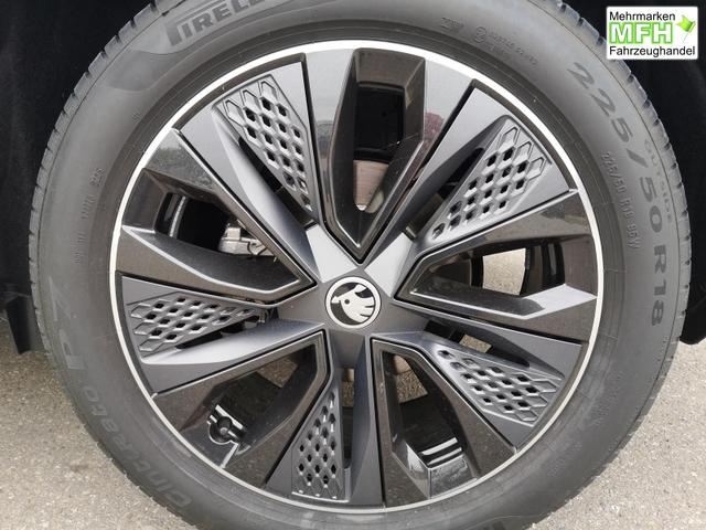 Skoda Karoq Sportline 2.0TDI DSG 4x4 AHK Matrix Navi ACC 