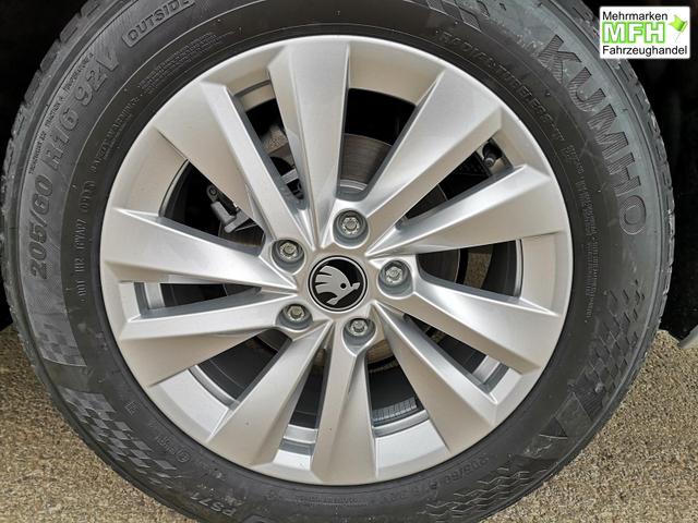 Skoda Octavia Combi 2.0 TDI 110 kW Selection Kombi DSG AHK Navi GV5 