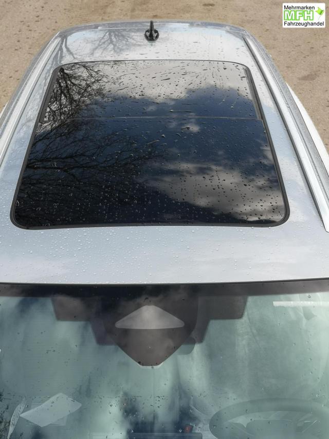 Skoda Superb Combi 2.0 TDI 142kW 4x4 Selection DSG AHK 360 Head Up Pano 