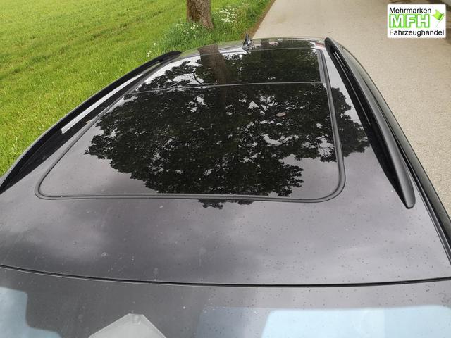 Volkswagen Tiguan 2.0 TDI 110 kW R-Line DSG Head Up Black 360 AHK 