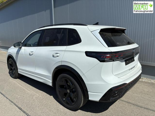 Volkswagen Tiguan 2.0 TDI 110 kW R-Line DSG Head Up Black 360 AHK 