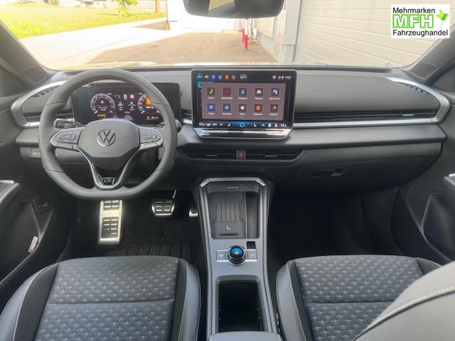 Volkswagen T-Roc 1.5 eTSI 110 kW R-Line Pano Black GV5 19 Zoll 