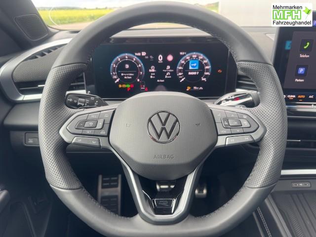 Volkswagen T-Roc 1.5 eTSI 110 kW R-Line Pano Black GV5 19 Zoll 
