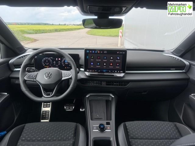 Volkswagen T-Roc 1.5 eTSI 110 kW R-Line Pano Black GV5 19 Zoll 