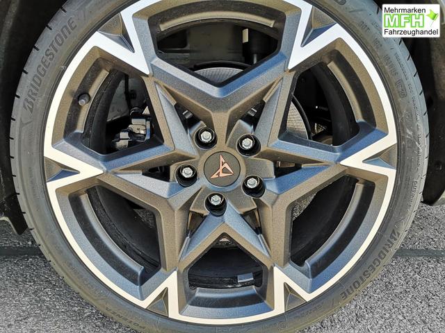Cupra Leon Sportstourer 2.0 TSI 245 kW 4Drive VZ Kombi ST 2.0TSI ABT AHK Sound ACC Pano 