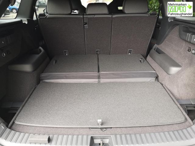 Skoda Kodiaq 2.0 TSI 195 kW 4x4 RS DSG AHK 7 Sitzer Pano Head GV5 