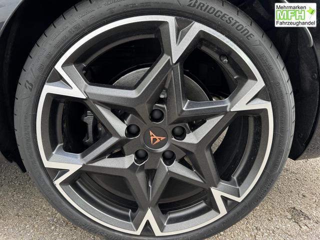 Cupra Leon Sportstourer 2.0 TSI 245 kW 4Drive VZ Kombi ST 2.0TSI AHK ACC 